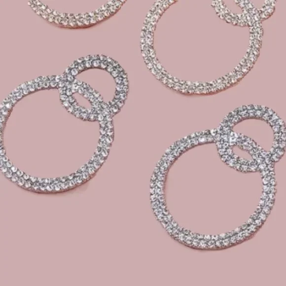 14K White Gold Plated Round Brilliant Cut Rhinestone Dangle Drop Earrings - Picture 3 of 4